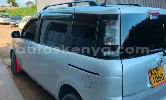 Buy Used Toyota Sienta White Car in Changamwe in Coast Buy Used Toyota Sienta White Car in Changamwe in Coast