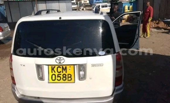 Buy Used Toyota Succeed White Car in Changamwe in Coast