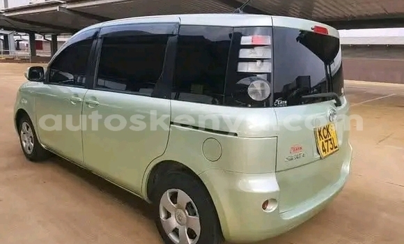 Oofamaa Toyota Sienta Other Makiinaa iti Bute keessatti Northeast Kenya keessatti