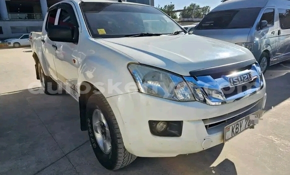 Buy Used Isuzu D–MAX White Car in Changamwe in Coast Buy Used Isuzu D–MAX White Car in Changamwe in Coast