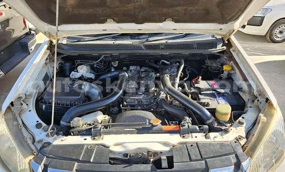 Buy Used Isuzu D–MAX White Car in Changamwe in Coast Buy Used Isuzu D–MAX White Car in Changamwe in Coast