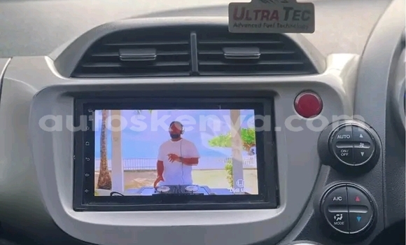 Buy Used Honda Fit White Car in Bute in Northeast Kenya Buy Used Honda Fit White Car in Bute in Northeast Kenya