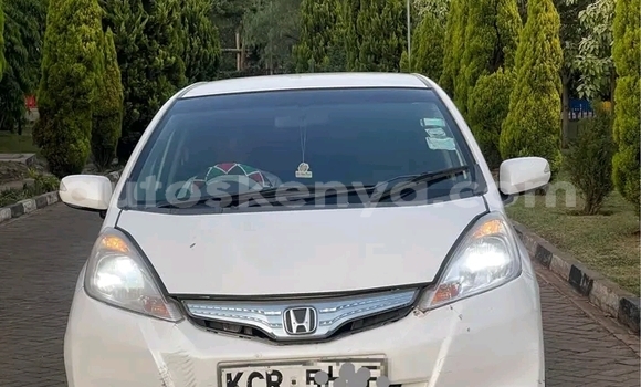 Buy Used Honda Fit White Car in Bute in Northeast Kenya Buy Used Honda Fit White Car in Bute in Northeast Kenya