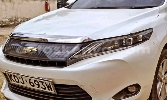 Buy Used Toyota Harrier White Car in Changamwe in Coast Buy Used Toyota Harrier White Car in Changamwe in Coast