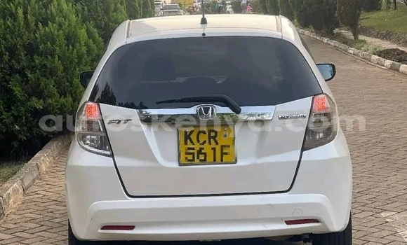 Buy Used Honda Fit White Car in Bute in Northeast Kenya Buy Used Honda Fit White Car in Bute in Northeast Kenya