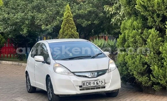 Buy Used Honda Fit White Car in Bute in Northeast Kenya Buy Used Honda Fit White Car in Bute in Northeast Kenya
