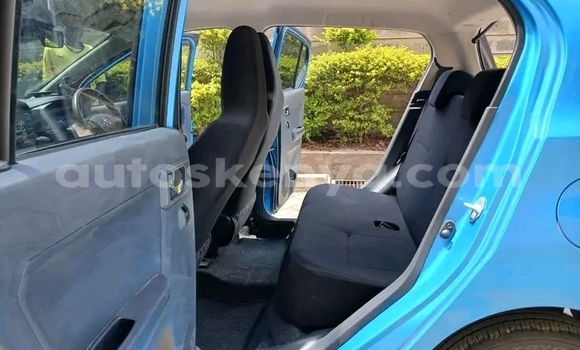 Buy Used Daihatsu Mira Blue Car in Bute in Northeast Kenya Buy Used Daihatsu Mira Blue Car in Bute in Northeast Kenya
