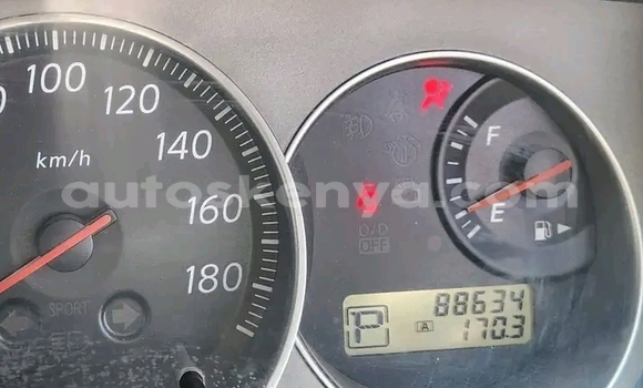 Nunua Ilio tumika Nissan Skyline Nyeupe Gari ndani ya Garsen nchini Pwani