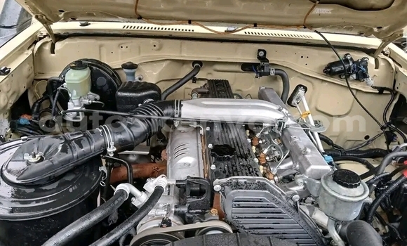 Buy Used Toyota Land Cruiser White Car in Nairobi in Nairobi Buy Used Toyota Land Cruiser White Car in Nairobi in Nairobi