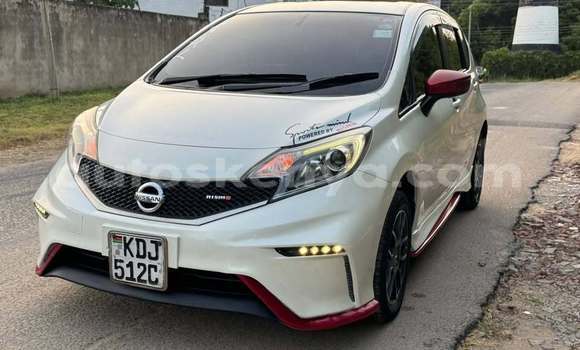 Nunua Ilio tumika Nissan Note Nyeupe Gari ndani ya Machakos nchini Nairobi