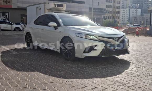 Buy Used Toyota Camry White Car in Nairobi in Nairobi Buy Used Toyota Camry White Car in Nairobi in Nairobi