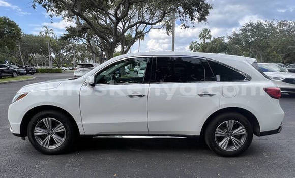 Oofamaa Acura MDX White Makiinaa iti Mombasa keessatti Coastal Kenya keessatti Oofamaa Acura MDX White Makiinaa iti Mombasa keessatti Coastal Kenya keessatti