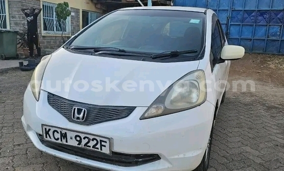 Buy Used Honda Fit White Car in Bute in Northeast Kenya Buy Used Honda Fit White Car in Bute in Northeast Kenya