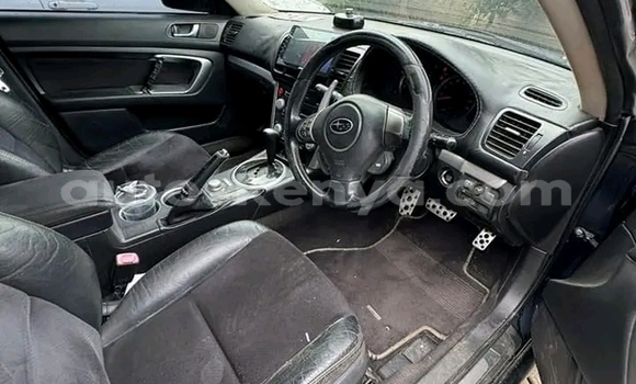 Nunua Ilio tumika Subaru Legacy Nyeusi Gari ndani ya Bute nchini Kaskazini Mashariki mwa Kenya