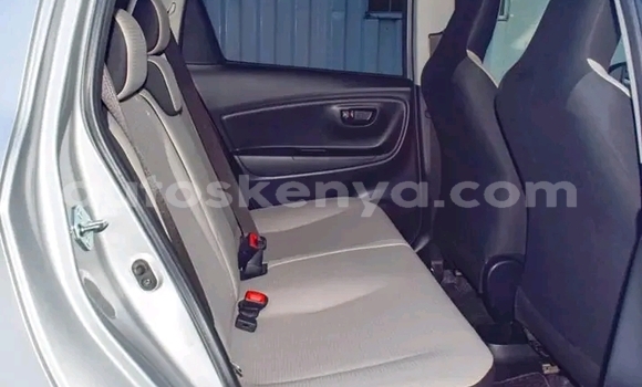 Buy Used Toyota Vitz White Car in Changamwe in Coast Buy Used Toyota Vitz White Car in Changamwe in Coast