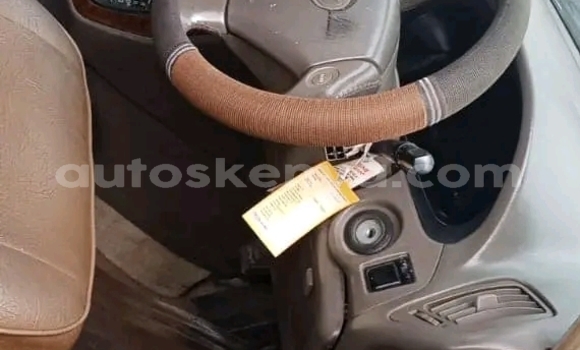 Buy Used Toyota Harrier White Car in Garsen in Coast