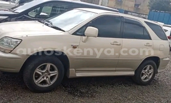 Buy Used Toyota Harrier White Car in Garsen in Coast Buy Used Toyota Harrier White Car in Garsen in Coast