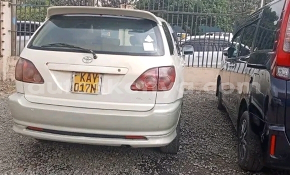 Buy Used Toyota Harrier White Car in Garsen in Coast Buy Used Toyota Harrier White Car in Garsen in Coast