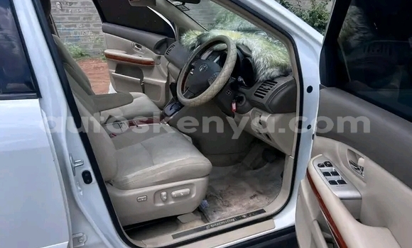 Buy Used Toyota Harrier White Car in Gazi in Coast Buy Used Toyota Harrier White Car in Gazi in Coast