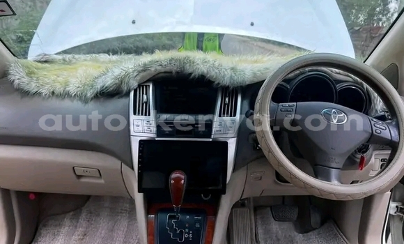 Buy Used Toyota Harrier White Car in Gazi in Coast Buy Used Toyota Harrier White Car in Gazi in Coast