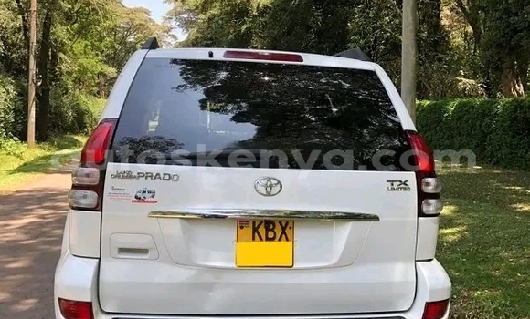 Buy Used Toyota Land Cruiser Prado White Car in Changamwe in Coast Buy Used Toyota Land Cruiser Prado White Car in Changamwe in Coast