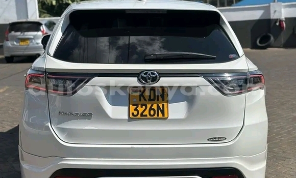 Buy Used Toyota Harrier White Car in Bute in Northeast Kenya Buy Used Toyota Harrier White Car in Bute in Northeast Kenya