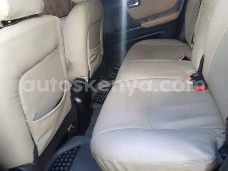 Big with watermark toyota kluger northeast kenya bute 26454