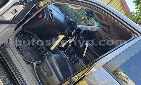 Oofamaa Toyota Prado Black Makiinaa iti Nairobi keessatti Nairobi keessatti Oofamaa Toyota Prado Black Makiinaa iti Nairobi keessatti Nairobi keessatti