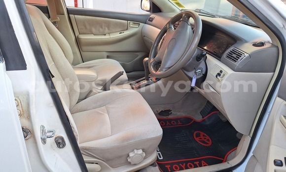 Oofamaa Toyota Corolla White Makiinaa iti Nairobi keessatti Nairobi keessatti Oofamaa Toyota Corolla White Makiinaa iti Nairobi keessatti Nairobi keessatti