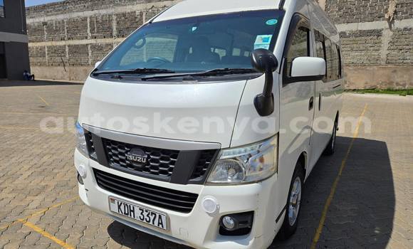 Oofamaa Nissan Caravan White Makiinaa iti Nairobi keessatti Nairobi keessatti Oofamaa Nissan Caravan White Makiinaa iti Nairobi keessatti Nairobi keessatti