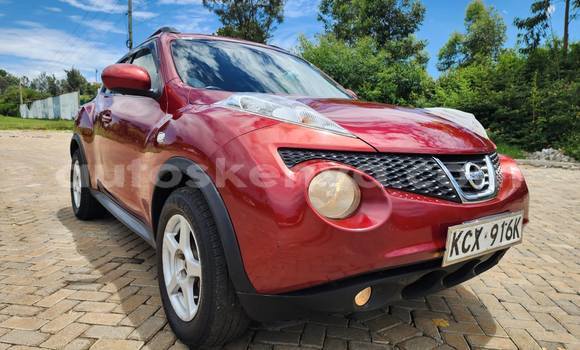Oofamaa Nissan Juke Red Makiinaa iti Nairobi keessatti Nairobi keessatti