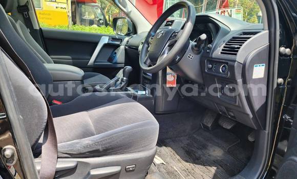 Oofamaa Toyota Harrier Black Makiinaa iti Nairobi keessatti Nairobi keessatti Oofamaa Toyota Harrier Black Makiinaa iti Nairobi keessatti Nairobi keessatti