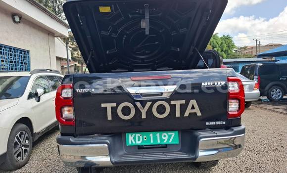 Oofamaa Toyota Hilux Black Makiinaa iti Nairobi keessatti Nairobi keessatti Oofamaa Toyota Hilux Black Makiinaa iti Nairobi keessatti Nairobi keessatti
