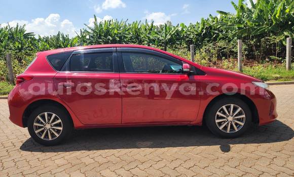 Oofamaa Toyota Auris Red Makiinaa iti Nairobi keessatti Nairobi keessatti Oofamaa Toyota Auris Red Makiinaa iti Nairobi keessatti Nairobi keessatti