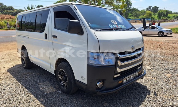 Buy Used Toyota Hiace White Car in Nairobi in Nairobi