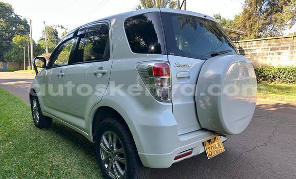 Oofamaa Toyota Rush White Makiinaa iti Nairobi keessatti Nairobi keessatti Oofamaa Toyota Rush White Makiinaa iti Nairobi keessatti Nairobi keessatti