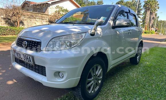 Oofamaa Toyota Rush White Makiinaa iti Nairobi keessatti Nairobi keessatti Oofamaa Toyota Rush White Makiinaa iti Nairobi keessatti Nairobi keessatti