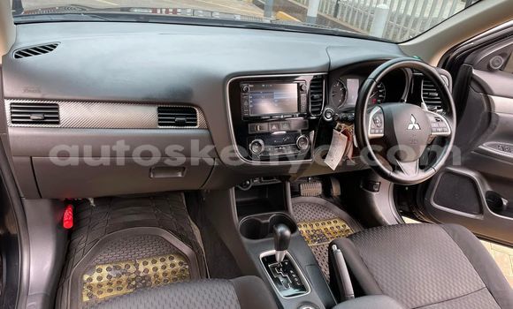 Oofamaa Mitsubishi Outlander Black Makiinaa iti Nairobi keessatti Nairobi keessatti Oofamaa Mitsubishi Outlander Black Makiinaa iti Nairobi keessatti Nairobi keessatti