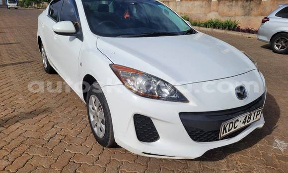 Oofamaa Mazda Axela White Makiinaa iti Nairobi keessatti Nairobi keessatti Oofamaa Mazda Axela White Makiinaa iti Nairobi keessatti Nairobi keessatti