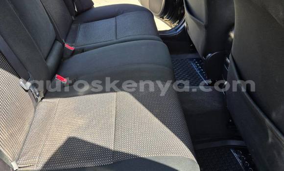 Nunua Ilio tumika Toyota Avensis Nyeusi Gari ndani ya Nairobi nchini Nairobi