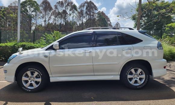 Oofamaa Toyota Harrier White Makiinaa iti Nairobi keessatti Nairobi keessatti Oofamaa Toyota Harrier White Makiinaa iti Nairobi keessatti Nairobi keessatti