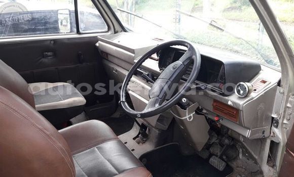 Nunua Ilio tumika Volkswagen Transporter Brown Gari ndani ya Machakos nchini Nairobi Nunua Ilio tumika Volkswagen Transporter Brown Gari ndani ya Machakos nchini Nairobi