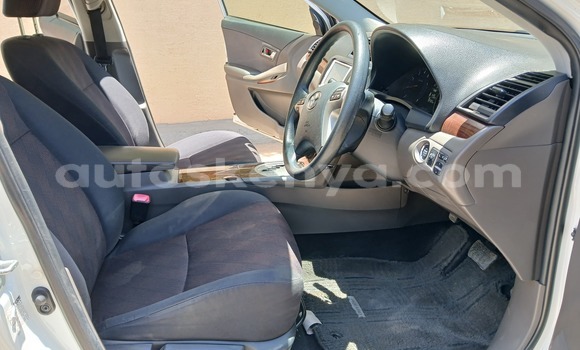 Nunua Ilio tumika Toyota Premio Nyeupe Gari ndani ya Nairobi nchini Nairobi Nunua Ilio tumika Toyota Premio Nyeupe Gari ndani ya Nairobi nchini Nairobi