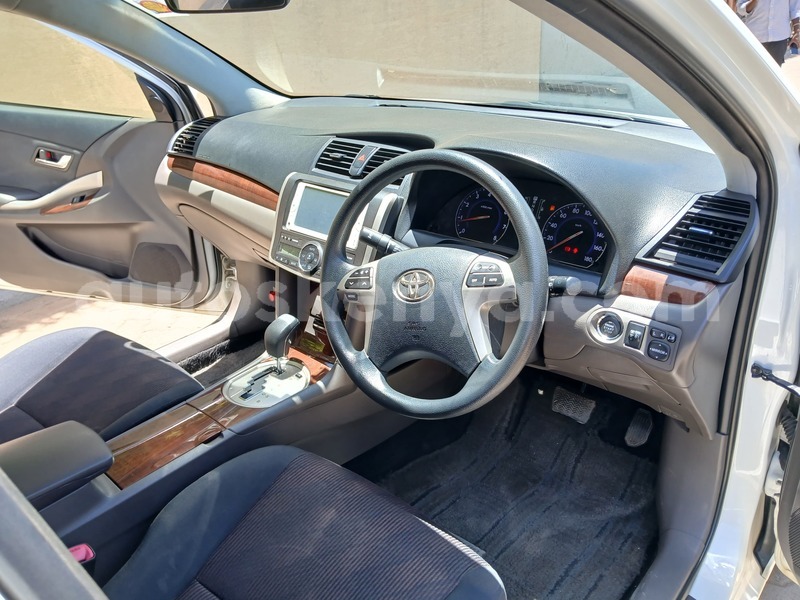 Big with watermark toyota premio nairobi nairobi 26577