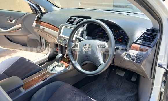 Nunua Ilio tumika Toyota Premio Nyeupe Gari ndani ya Nairobi nchini Nairobi Nunua Ilio tumika Toyota Premio Nyeupe Gari ndani ya Nairobi nchini Nairobi