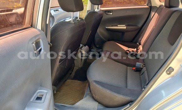 Nunua Ilio tumika Subaru Impreza Fedha Gari ndani ya Nairobi nchini Nairobi Nunua Ilio tumika Subaru Impreza Fedha Gari ndani ya Nairobi nchini Nairobi