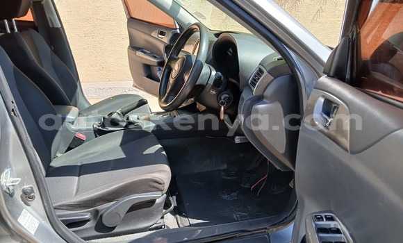 Nunua Ilio tumika Subaru Impreza Fedha Gari ndani ya Nairobi nchini Nairobi Nunua Ilio tumika Subaru Impreza Fedha Gari ndani ya Nairobi nchini Nairobi