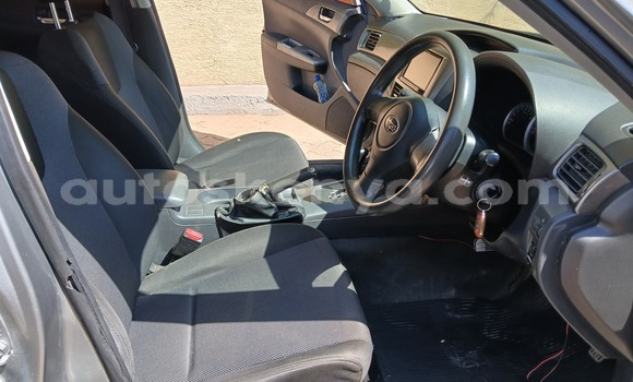 Nunua Ilio tumika Subaru Impreza Fedha Gari ndani ya Nairobi nchini Nairobi Nunua Ilio tumika Subaru Impreza Fedha Gari ndani ya Nairobi nchini Nairobi