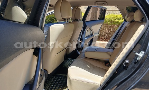 Nunua Ilio tumika Toyota Avensis Bluu Gari ndani ya Nairobi nchini Nairobi Nunua Ilio tumika Toyota Avensis Bluu Gari ndani ya Nairobi nchini Nairobi