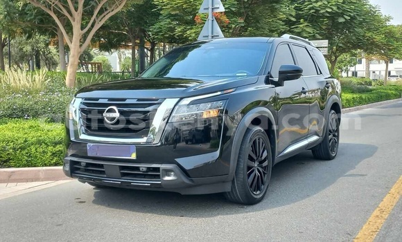 Buy Used Nissan Pathfinder Black Car in Mombasa in Coastal Kenya